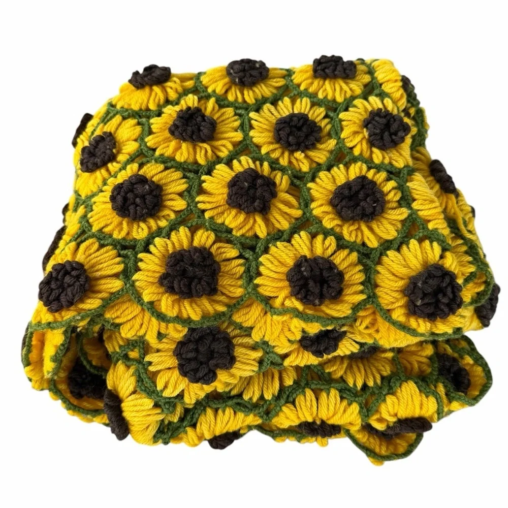 Vintage 3D Crochet Sunflower Throw Daisy Chain Afghan Scallop Edge 40x46 GUC